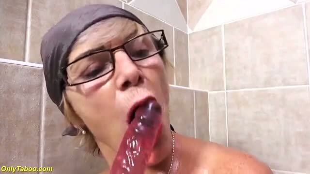Lys Taylor — broke hogan bikini (6:28) free bikini porn