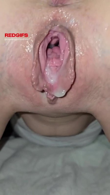 teen fingers ass pictures